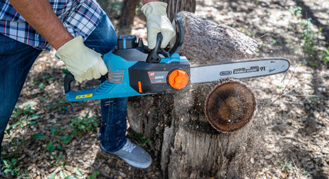 58 Volt Max* 14-Inch Cordless Brushless Chainsaw (Battery and Charger Included), CSX5-M